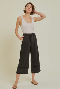 Wide Leg Capri Pants Black